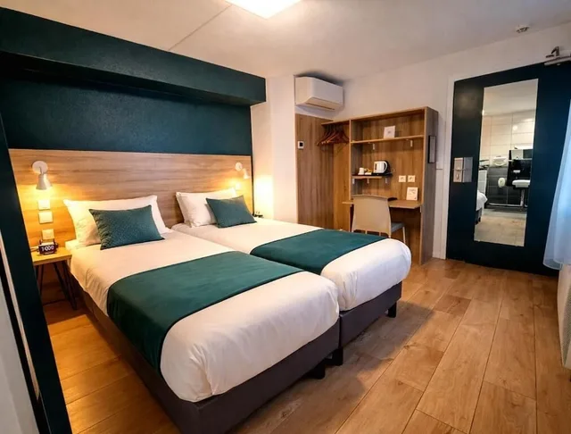 غرفة كومفورت بسريرين منفصلين، The Originals City Hotel Macon Sud 4/10