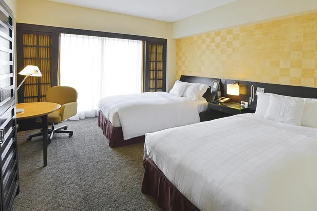 Superior, Twin Beds, Comfort Floor, Sheraton Miyako Hotel Tokyo 3/4