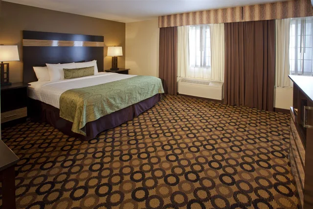 جناح جونيور، Baymont by Wyndham Kent/Seattle 1/3