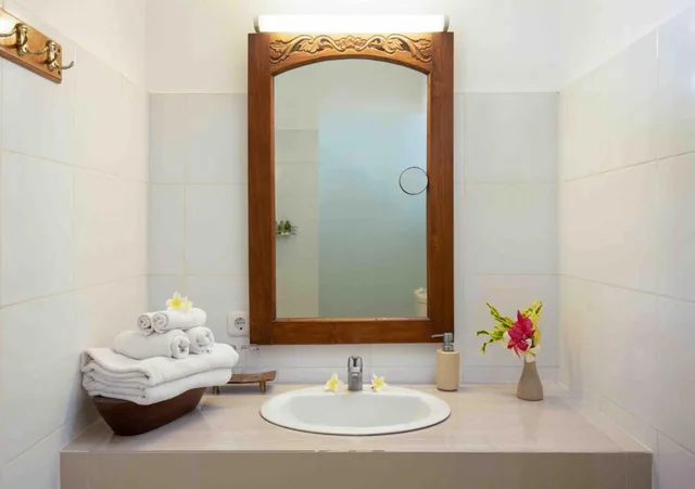 غرفة بسرير مزدوج بشرفة، Alam Anda Ocean Front Resort And Spa 4/4
