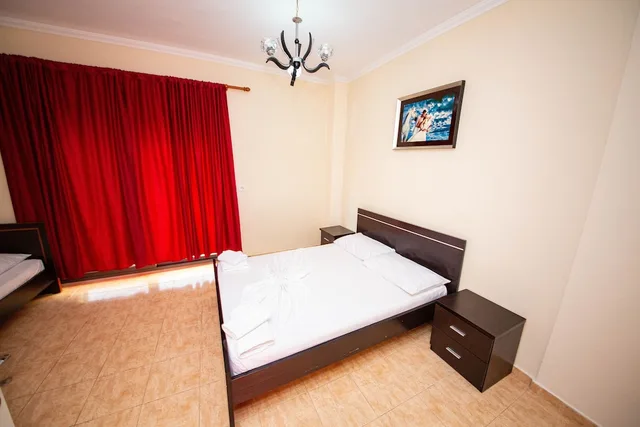 غرفة عائلية بسرير كوين وسرير فردي بشرفة، Hotel Primavera 6/10