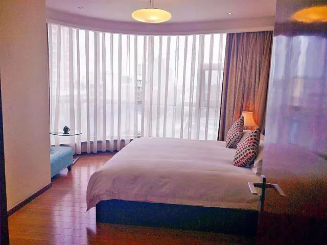 جناح عائلي بسرير كينج وسرير فردي، East King Business Hotel 6/9