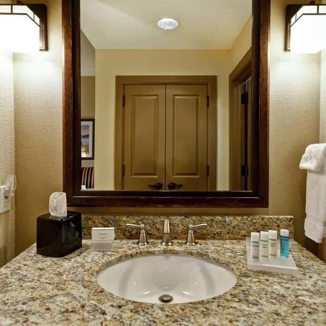 جناح بسرير كينج بغرفة نوم واحدة مع أريكة، Homewood Suites By Hilton Kalispell Mt 6/10