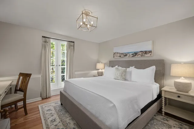 Conrad, King Bed، Hamilton-Turner Inn 1/3