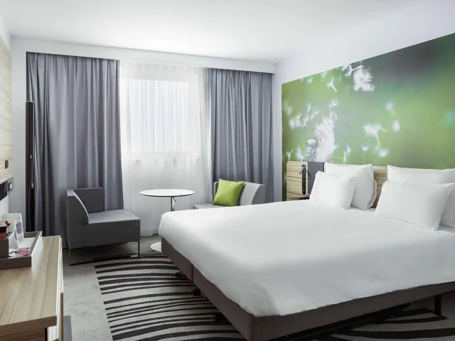 غرفة سوبيريور بسرير كينج، Novotel Paris Charles De Gaulle Airport 3/10