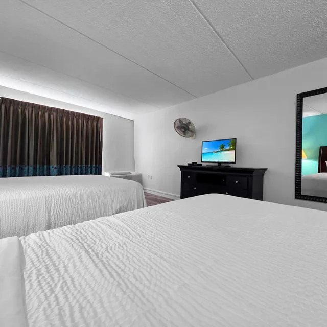 غرفة قياسية بسرير مزدوج، Crystal Palace Resort 2/8