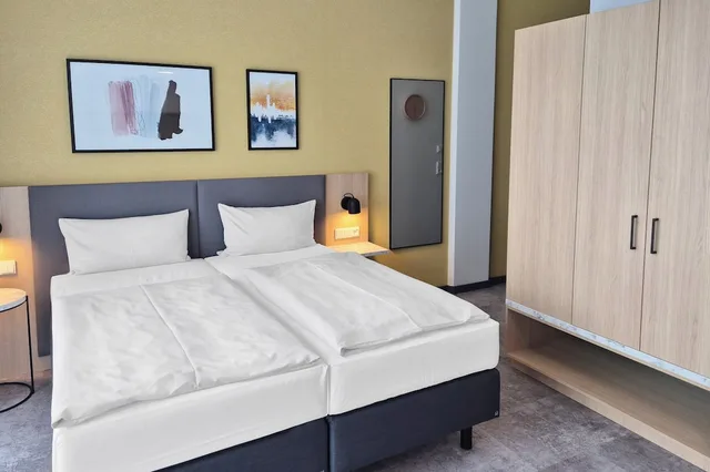 استوديو بسريرين منفصلين مع أريكة لذوي الإعاقة، Candlewood Suites Berlin Airport by IHG 2/6
