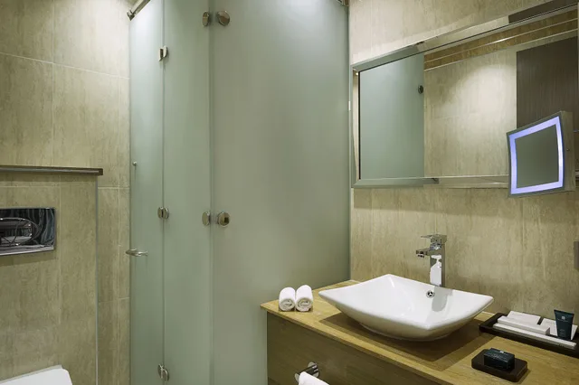 شقة بسرير كينج وسريرين منفصلين بإطلالة على المدينة بغرفتي نوم، Wyndham Doha West Bay 6/6