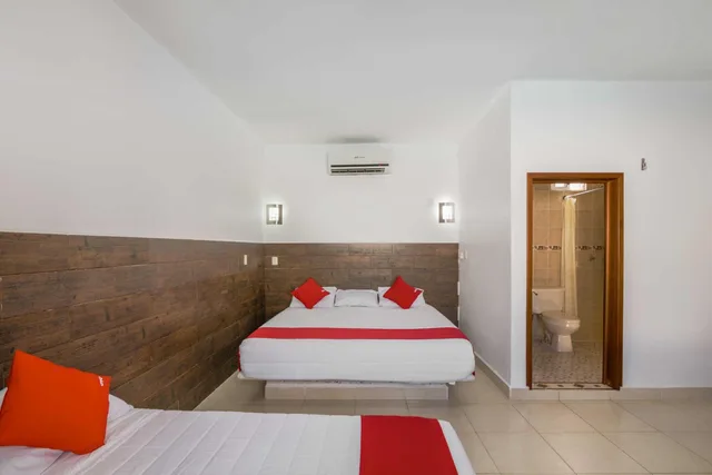 غرفة قياسية بسريرين، OYO Hotel Palma Real 3/10