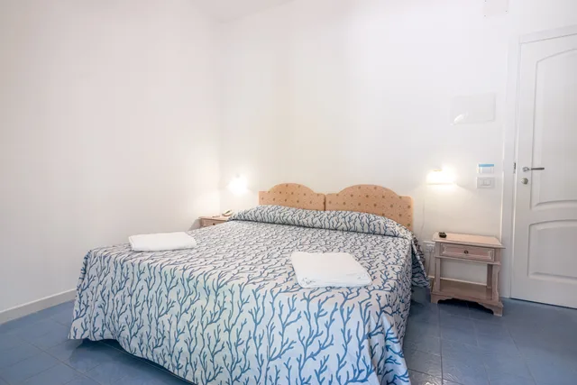 غرفة قياسية بسرير مزدوج، Hotel Poseidon 3/5