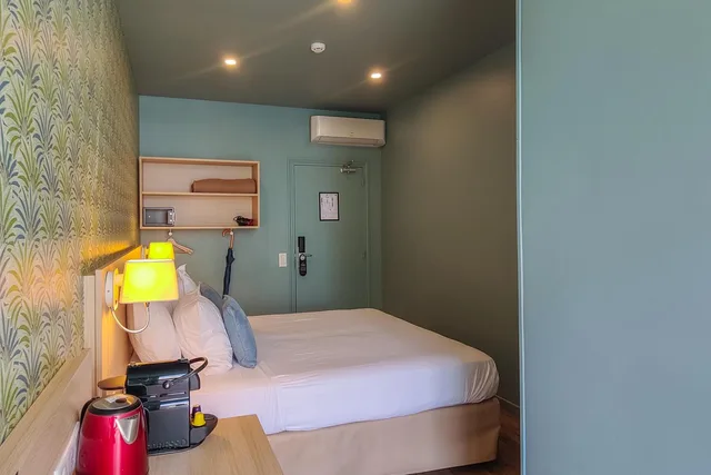 غرفة سوبيريور بسرير مزدوج بشرفة، Hotel Du Centre 4/10