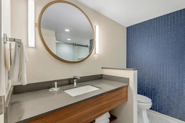 غرفة بسرير كينج لذوي الإعاقة، Fairfield Inn & Suites North Conway 4/6