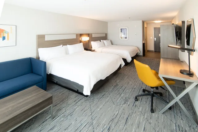 جناح بسريرين كينج، Holiday Inn Express & Suites - Moose Jaw an IHG Hotel 2/3