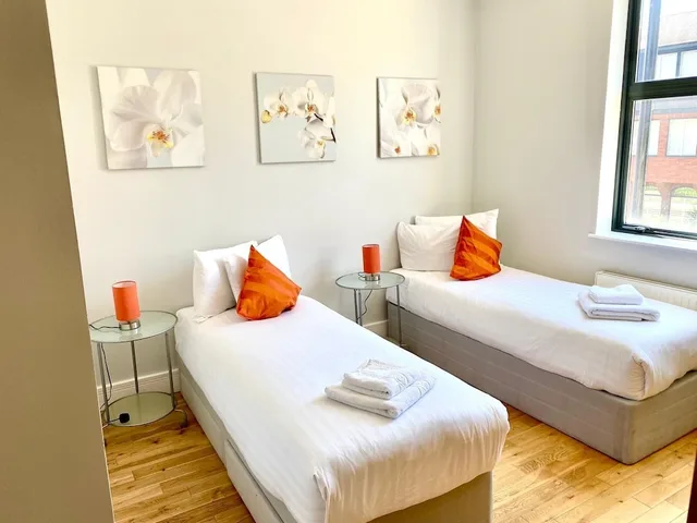 شقة ديلوكس بسريرين منفصلين بغرفة نوم واحدة، Westciti Croydon Serviced Apartments 1/3