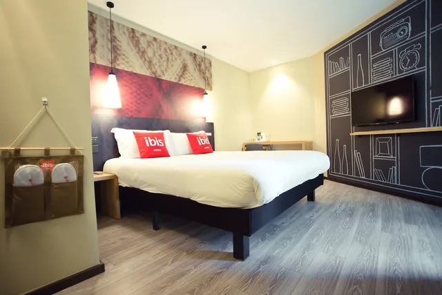 Ibis Xuzhou East Huaihai Road Hotel، Yunlong 19/41