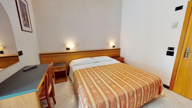 غرفة عائلية رباعية بسريرين كوين بشرفة بغرفتي نوم، Hotel Excelsior 2/5