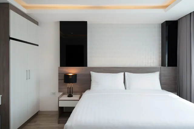 غرفة عائلية رباعية بسرير كينج وسرير كوين، ORION Hotel and Residence Bangkok 2/7