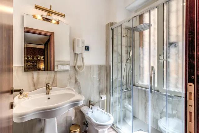 غرفة قياسية بسرير مزدوج، RESIDENZA AVE ROMA 4/4