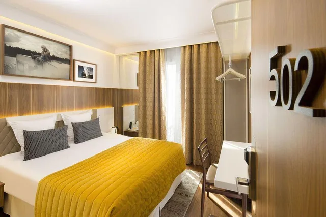 غرفة سوبيريور، Hotel Eiffel Turenne 1/2