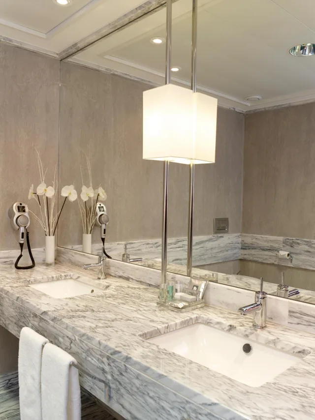 جناح جونيور بشرفة، Real Marina Residence 4/4