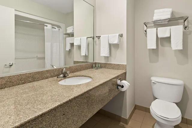 جناح لذوي الإعاقة، Best Western Galleria Inn & Suites Houston 5/7