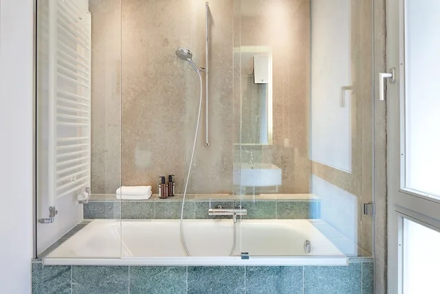 جناح جونيور بسرير كوين مع أريكة، Hotel Wedina An Der Alster 6/6