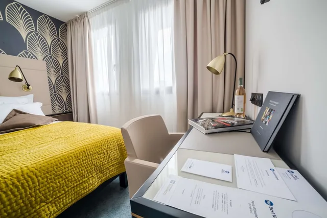 Comfort, Queen Bed, Garden Area، Best Western Hotel Journel Antibes- Juan les Pins 2/3