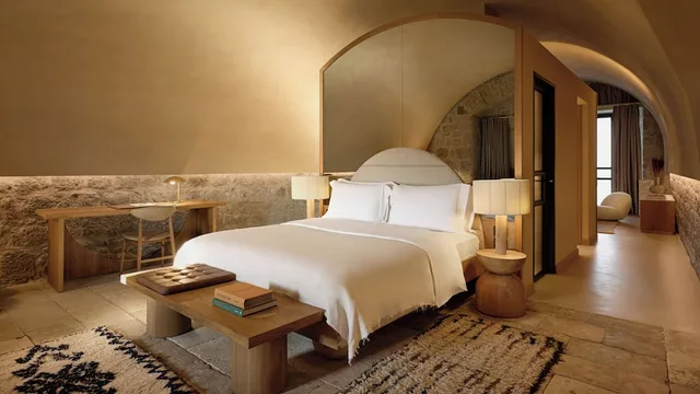 Junior Suite, King Bed, Mamula Island By Banyan Tree 4/4