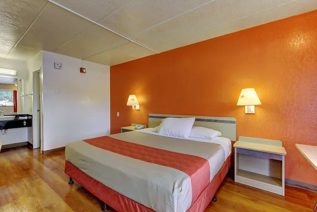 غرفة ديلوكس بسرير مزدوج لذوي الإعاقة، Motel6 York, PA 4/7