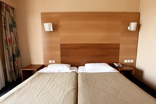 غرفة بسرير مزدوج أو سريرين منفصلين بإطلالة على البحر، Galaxy Hotel 3/4