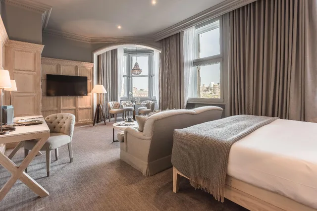 Senior, Suite, City View، Scotsman Hotel 1/1