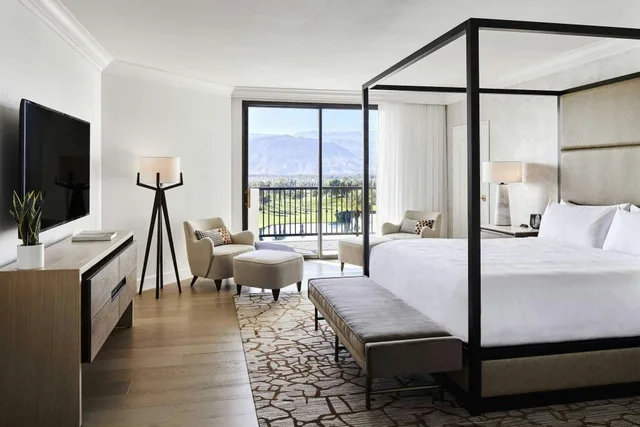 1 Bedroom, Chairman, Suite, King Bed, Pool View, Sofa, Balcony, Top Floor، Jw Marriott Desert Springs Resort Spa 1/5
