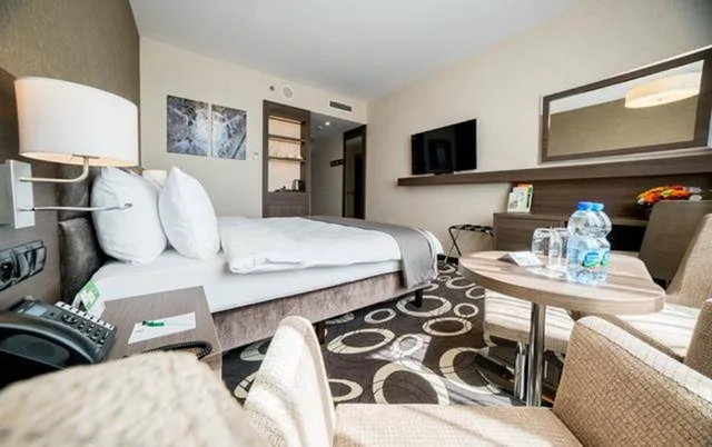 غرفة بريميوم بسرير فردي، HOLIDAY INN DABROWA GORNICZA 7/8