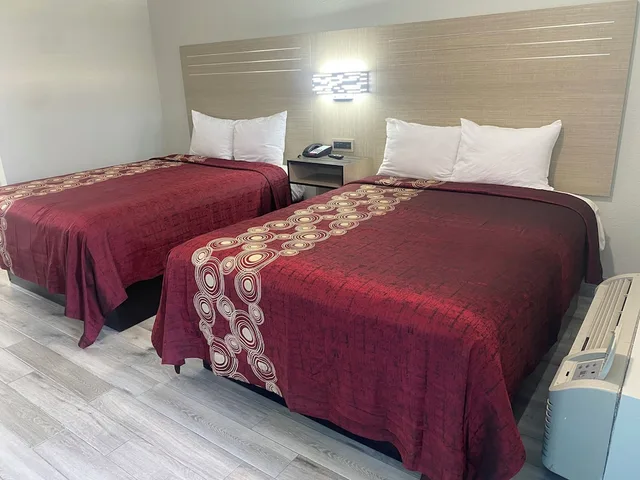 غرفة قياسية بسريرين كوين، Mayfair Inn Ontario Airport 4/10