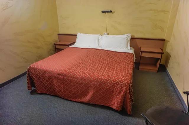 Standard, Double Bed, Kona Hotel Verona 2/2