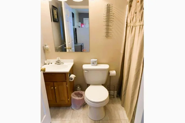 Cottage, Queen Bed, River Front, Kitchenette، Love Hotels St John River at Fort Kent ME 9/10