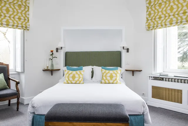 Charme, Pavilion, Queen Bed، Domaine de la Tortiniere 5/10