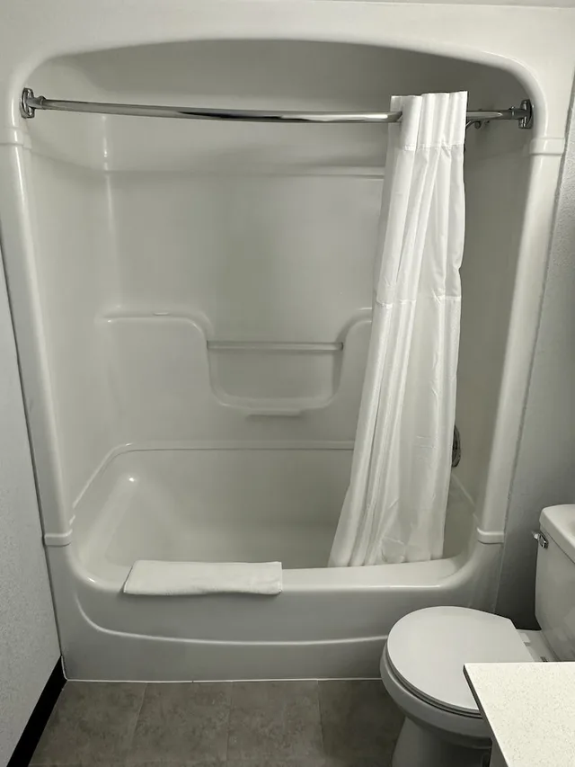 غرفة ديلوكس بسريرين كوين للمدخنين، Motel6 East Syracuse, NY - Airport 8/10