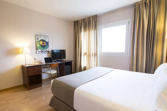 Executive, Triple, Twin Beds, Sofa, Hotel Augusta Barcelona Valles 2/8