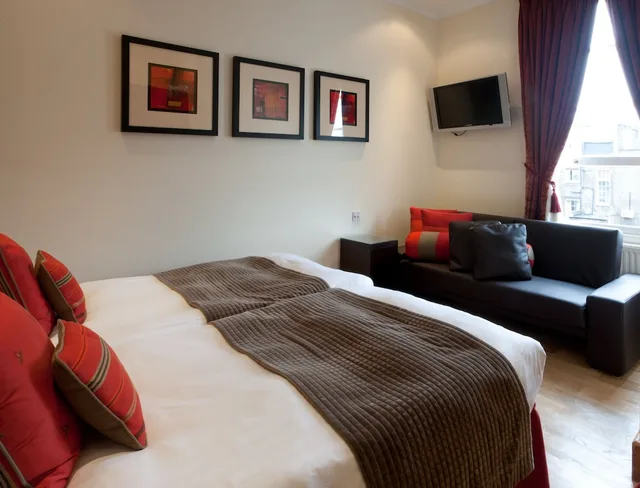 غرفة قياسية ثلاثية، New Linden Hotel 1/10