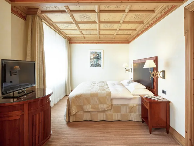 Superior, Double Bed, Grand Hotel Kronenhof 4/7