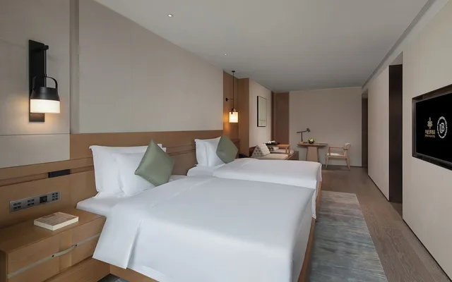 غرفة بريميوم بسريرين منفصلين، Grand WUJI Hotel, in The Unbound Collection by Hyatt 1/3