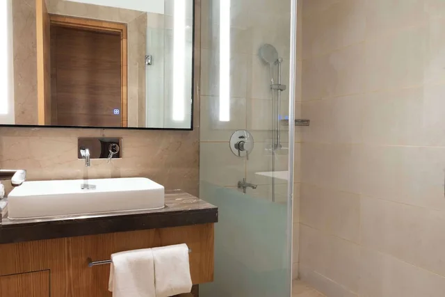 Premium, Temple View، Radisson Hotel Vrindavan 4/4
