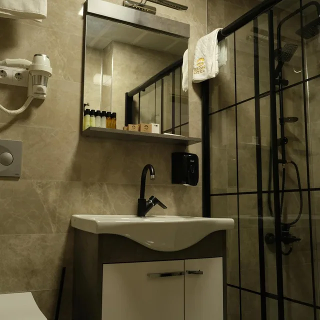 غرفة عائلية، Rhisos Otel 6/6