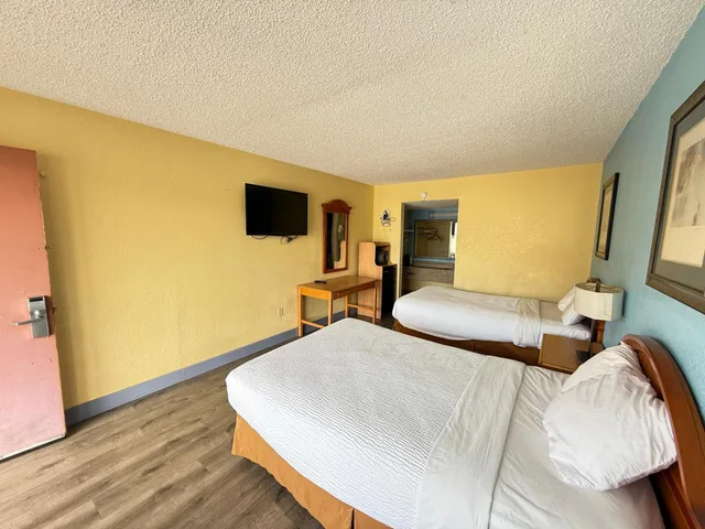غرفة بسرير مزدوج للمدخنين، Days Inn By Wyndham Ruther Glen Kings Dominion Area 2/7
