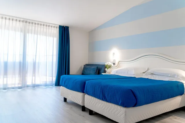 غرفة ديلوكس بسرير مزدوج أو سريرين منفصلين بإطلالة على البحيرة، AHG Riva del Sole Wellness Hotel 4/10