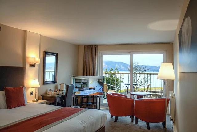 غرفة بإطلالة على البحر، The Holly Tree Hotel 1/2