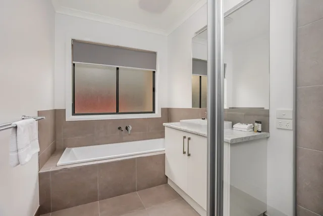 شقة بسرير كينج وسريرين فرديين بـ3 غرف نوم، National Hotel Complex And Bendigo Central Apartments 3/3