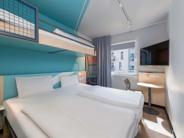 Compact, Double Bed, Garden View، ibis budget Hamburg St Pauli Messe 1/10