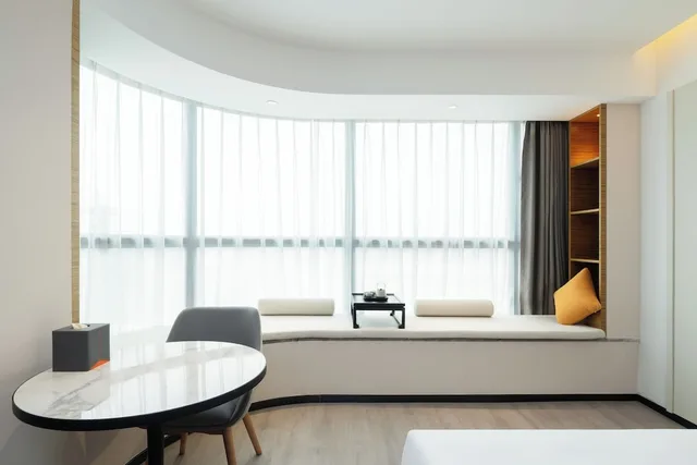غرفة تنفيذية بسرير كينج، Mercure Guangzhou Baiyun International Airport 7/7